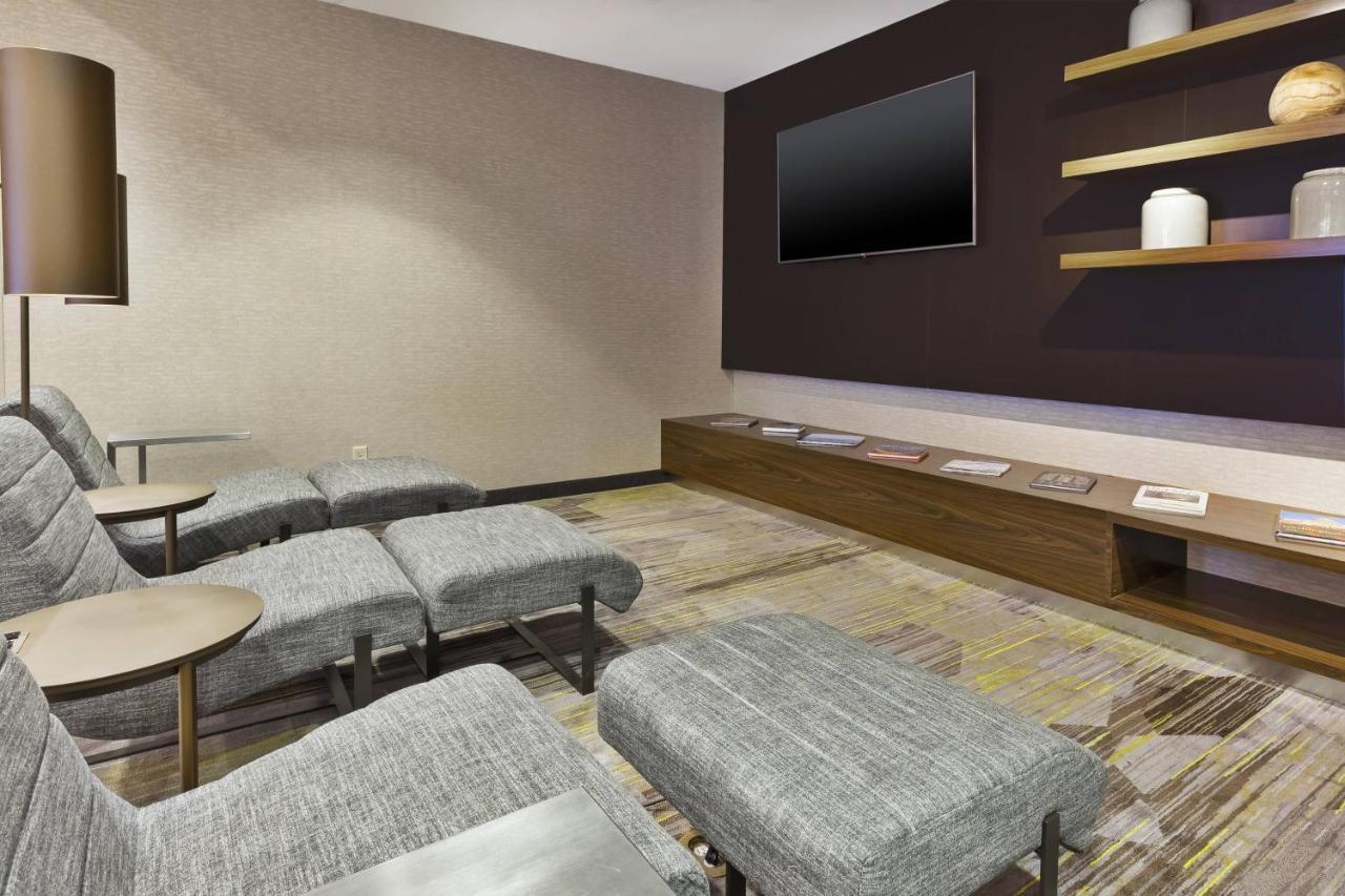 Courtyard By Marriott Secaucus Meadowlands Hotel Екстериор снимка