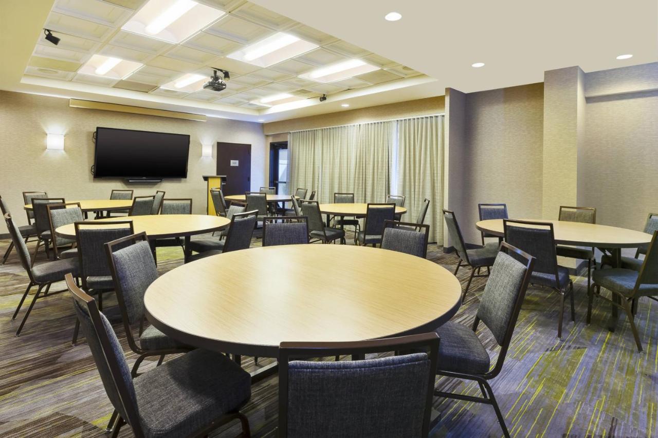 Courtyard By Marriott Secaucus Meadowlands Hotel Екстериор снимка