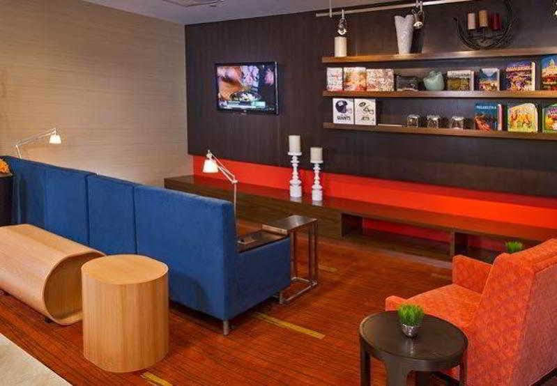 Courtyard By Marriott Secaucus Meadowlands Hotel Екстериор снимка